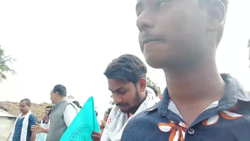 आरंग: किसान रेल रोको आंदोलन- आरंग 
#आरंग #रायपुर ﻿@tikkulodhiarang