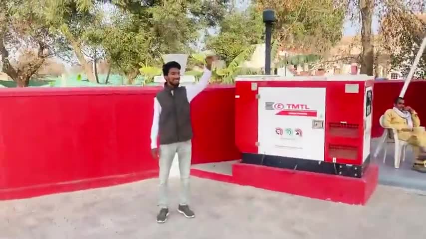 70 साल में पहली बार
पेट्रोल हुआ 100 के पार
#ModiHaiToMehngaiHai