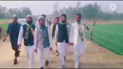 राह के पत्थर से बढ़ के, कुछ नहीं है मंजिलें रास्ते आवाज़ देते हैं, सफर जारी रखो...!!! 
#काशिफ़_अंसारी #ज़िला_अध्यक्ष_
