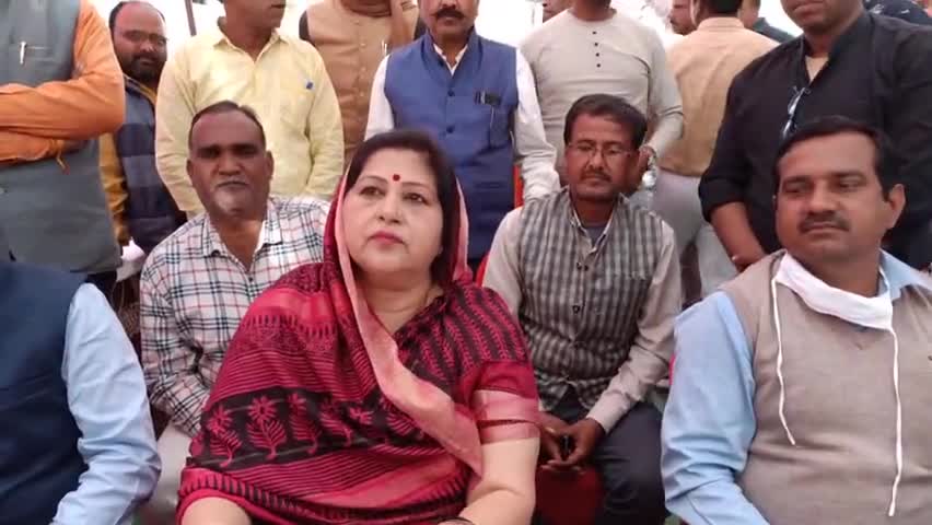 नटेरन: नटेरन जनपद पंचायत भवन नटेरन में मध्य प्रदेश मुख्यमंत्री शिवराज सिंह चौहान द्वारा मुख्यमंत्री किसान #कल्याण योजना के