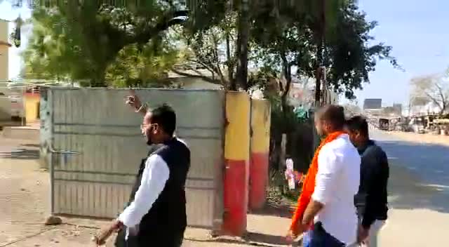 #छात्रवृत्ति की मांग को लेकर 3 दिवसीय आंदोलन मे बैठे AVBP  कार्यकर्ताओं को बलपूर्वक #गिरफ्तार किया गया।
