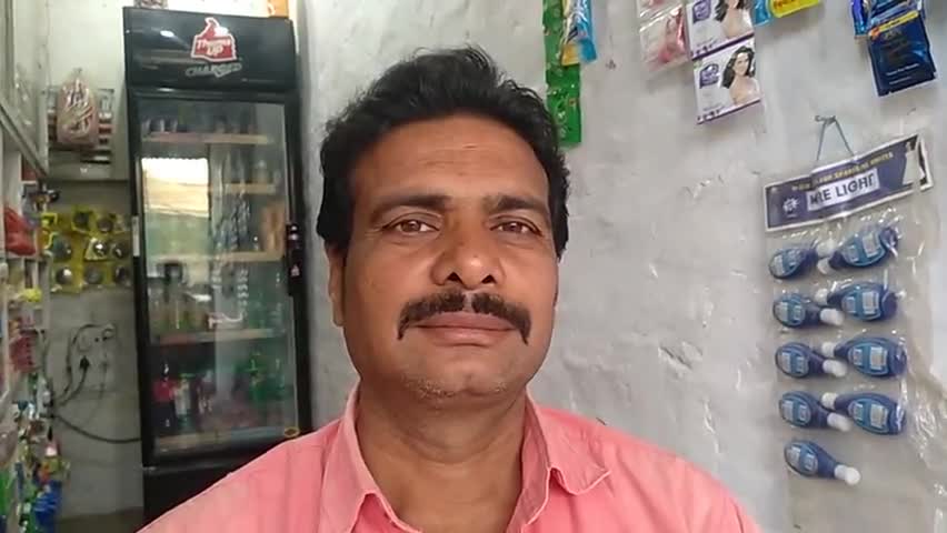 जयनगर: #मधुबनी जिला के #जयनगर स्थित अपने प्रतिष्ठान पर आज बैठकर #पत्रकारिता के बारे में सोचते हुए, गहन चिंतन-मनन-मंथन करते हुए।