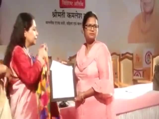 नरवाना: ग्रामीण महिलाओं को आत्मनिर्भर बनाने की अलख जगा रही हैं समाजसेविका पुष्पा दबलैन #publicsalutewomen