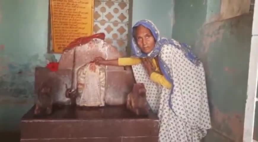 भितरवार: त्याग और समर्पण की प्रतिमूर्ति भितरवार की दाऊ अम्मा 90 वर्ष में भी समाज सेवा में सक्रिय #publicsaluteswomem