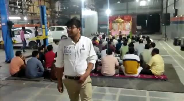 #गंज बासोदा के त्रिरंगा रोड स्पीड मौटर कार सोरूम पर माँ सरस्वती छात्र संघ द्वारा सुंदरकाड का महोत्सव रखा गया। M. L. A