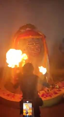 #उज्जैन_महाकालेश्वर भस्म आरती समय मंदिर में अन्य का प्रवेश वर्जित रहता है यह सौभाग्य मुझे कुंभ मे प्राप्त हुआ भरतमेवाड़ा