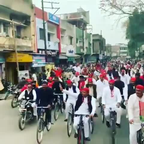 नई हवा है ,नई सपा है
बड़ो का हाथ,युवाओं का साथ!!
#22_में_बाइसिकल!!🇧🇾

अजबू यादव
नि. प्रदेश सचिव