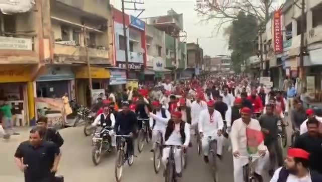 जनता बोली ‘बाइस में बाइसिकल’ रामपुर मे
 ﻿#टेकपाल_कुशवाहा मो 9897417149