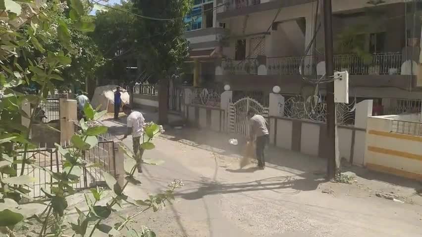 मेघनगर: नगर पालिका कर रही सफाई कर्मियाें की सुरक्षा काे नज़र अंदाज... #नगर_पालिका_झाबुआ ﻿#सफाईकर्मी #सुरक्षा #स्वास्थ्य