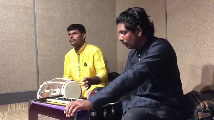 जैसलमेर: #Vayriyo मारवाड़ी गीत जिसे बहुत ही प्यार से गाया गया है।

#jecproduction 
#music #bollywood #indianidol #langasong