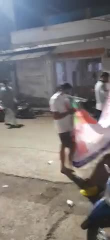 खिलचीपुर: 45 साल उपर के वरिष्ठ लोगों को कहा कोरोना टीकाकरण के लिए । बीजेपी के नेता शामिल ।
#कोरॉना ﻿