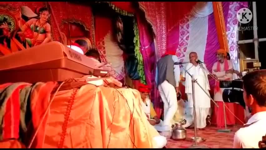 कुदरा#भैसौला_गांव_में
#श्री_लक्ष्मी_नारायण_महायज्ञ_में
#रोहतास_कैमूर_गोवर्धन_पूजा_समिति_के
#अध्यक्ष_श्री_शेषनाथसिंह_यादव