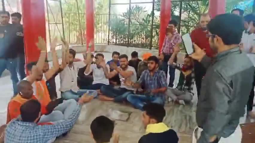 डासना देवी मां के मंदिर में दिखाया हिंदुओं ने अपना असली रूप ।#hindu
#hindu
#shagunpandit