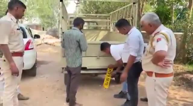#शराब_माफिया द्वारा ऐसा ऐसा जुगाड किया जा रहा है पुलिस के आंख में धूल झोंकने के लिए