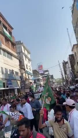 #तेजस्वी_यादव ने #असम के #तिनसुकिया में किया #रोड़_शो, #RJD प्रत्याशी #हीरा_देवी_चौधरी के लिए #मांगे_वोट