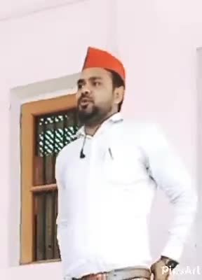 समाजवाद को मजबूत करने के लिए कार्यों और विचारधारा को चाय, पान और गली नुक्कड़ में चर्चा होना आवश्यक है। #यूनुस_खान