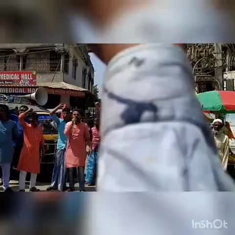 बारसोई में बंद समर्थकों को संबोधित करते हुए #आइसा के प्रदेश उपाध्यक्ष #काज़िम_इरफानी....

#बिहार_बंद
#भारत_बंद