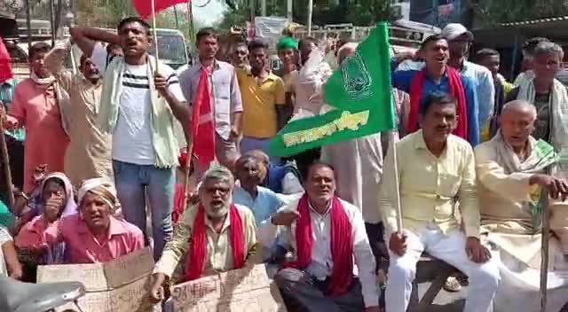 भोजपुर में बिहार बन्द के दौरान सड़क पर उतरे मसहूर जनकवि विद्रोही जी

#BiharBand
#बिहार_बंद