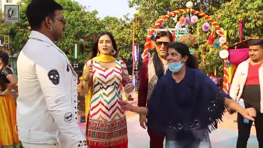 #Pawan Singh और #Govinda की मदमस्त होली Dance देखिए। पवन सिंह और गोविंदा एक साथ आये होली के मंच पर। 2021