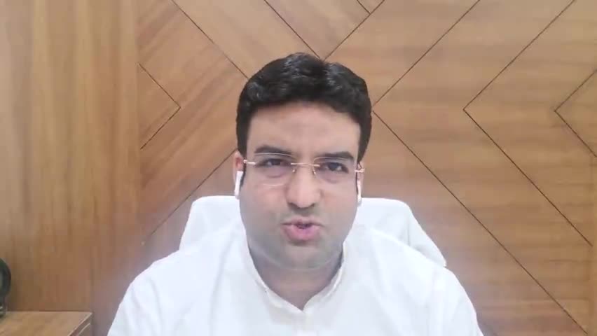 किसी को बताना नही 🤣
#ModiLies