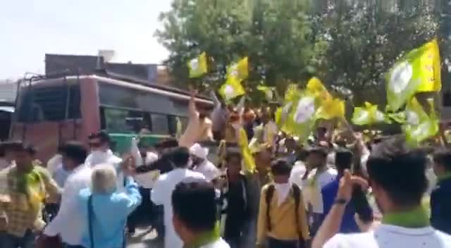 राजस्थान विधानसभा उपचुनाव में सहाड़ा-रायपुर(भीलवाड़ा) से #RLPप्रत्याशी बद्रीलाल जाट ने किया नामांकन दाखिल
#RLPRajasthan