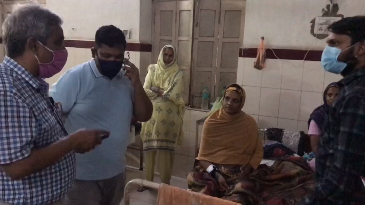 ग्वालियर कमलाराजा अस्पताल में नवजात कन्याओ के परिवार को सम्मानित करने के साथ सरकारी योजनाओं की जानकारी दी गयी #indiapadbank #gwalior #gwalior.shpt #gwalior196