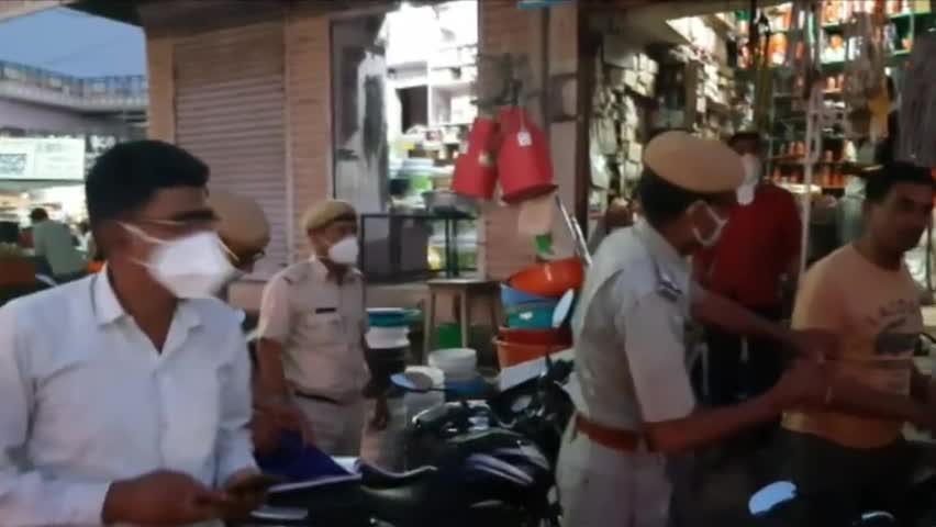 परबतसर: #परबतसर# - कोरोना गाइडलाइन कि पालना नही करने वालो पर पुलिस की सख्ती ।