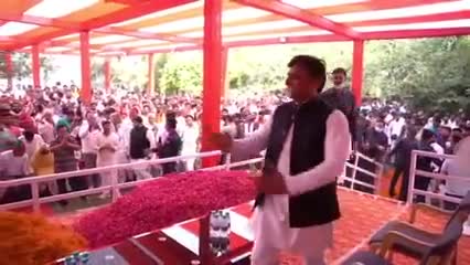 सपा राष्ट्रीय अध्यक्ष अखिलेश यादव ने फूलों के संग में मनाया होली।
#अखिलेशयादव #सामाजवादीपार्टी
#मदरटेरेसाफाउंडेशन