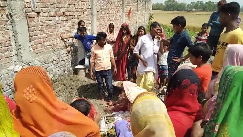 #किशनपुर थाना क्षेत्र केअंदौली पंचायत वार्ड नं07 में #मां दुर्गा मंदिर की स्थापना को लेकर भूमि पूजन का आयोजन किया गया