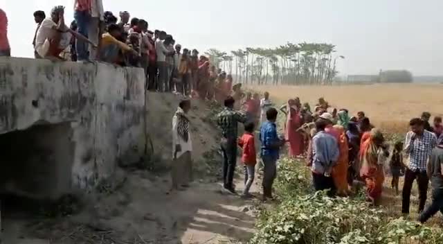 सुपौल: ये घटना पिपरा थाना सुपौल का हेजहा आज सुबह एक साथ तीन तीन अज्ञात लोगों का लास मिलने से सनसनी फेल चुका है#कोसी न्यूज