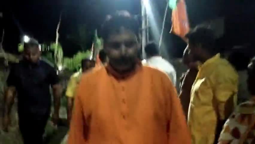 पश्चिम बंगाल : चांपदानी विधानसभा भाजपा प्रत्याशी श्री दिलीप सिंह के साथ बैद्यबाटी वार्ड १८ में घर-घर जनसंपर्क।
#EbarBJP