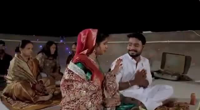 #singermanishasrivastava चैती छठ महापर्व पर यह गीत लॉन्च कर रही हैं। सुनकर झूम जाएँगे आप।