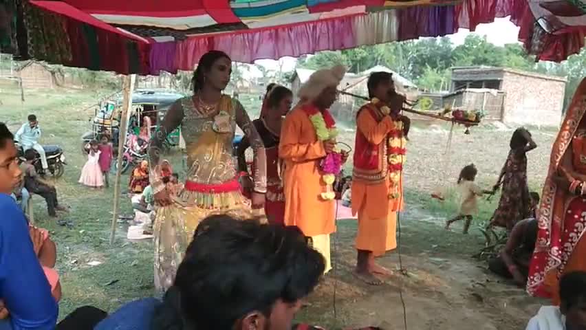 #किशनपुर अंतर्गत शिवपुरी पंचायत के 
वार्ड नं 03मे लक्षमी चौधरी हीरा लाल साह 
कृष्ण मोहन साह के नेतृत्व मेभगत कार्यक्रम
