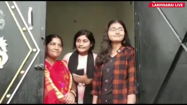 #मोतिहारी की #पूजा ने #राज्य का #नाम किया #रौशन, #मैट्रिक #परीक्षा में की #टॉप