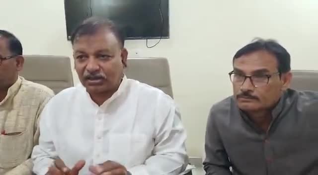 भारतीय जनता पार्टी ने अनुशासनात्मक  कार्रवाई करते हुए 11 लोगों को पार्टी से 6 साल के लिए किया के  निलंबित।
#भदोही#BN9_tv