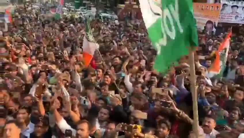 राहुल गांधी जी का यह नारा भी सुपरहिट हो गया #चौकीदार