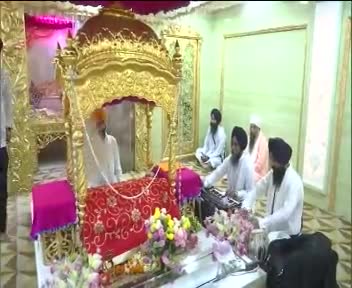 #बैशाखी पर स्वर्ण मंदिर का देखिये नजारा,
श्रदालुओं ने की अरदास
शानदार तस्वीरें
#Golden #temple