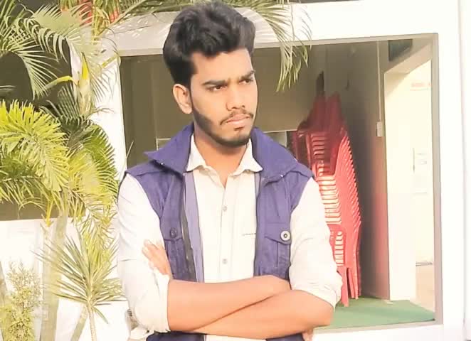 सरकार को गरीबों का ख्याल कब आता है?
चुनाव नजदीक आ जाए तो मुद्दा उछाला जाता है. 

#vikashsencomedy vikash sen comedy