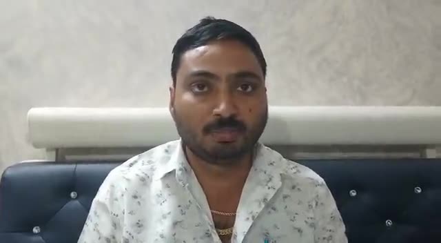 भाजपा समर्थित वार्ड नंबर 24 जिला पंचायत सदस्य भदोही  पंकज शुक्ला को मिला चुनाव चिन्ह चश्मा है।
#भदोही #BN9_tv #ज्ञानपुर