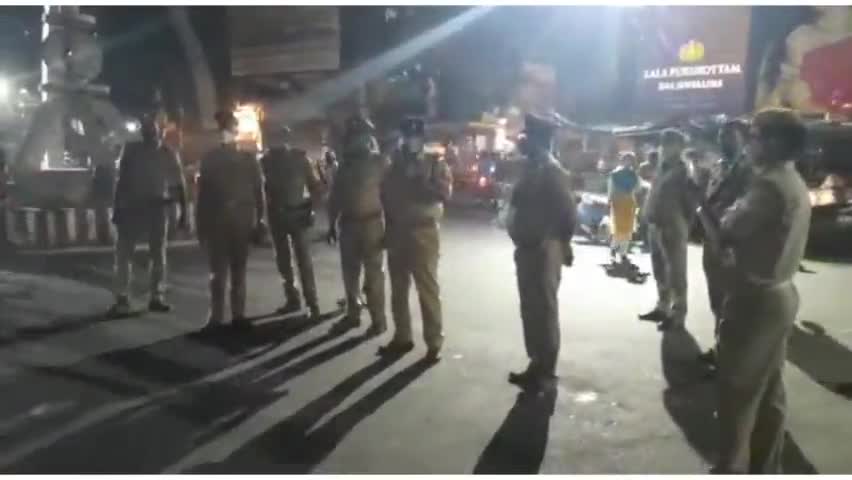 कानपुर: सड़को पर निकली पुलिस,ACP कर्नलगंज और ACP स्वरूप नगर ने आर्यनगर में किया कोरोना से आम जनता को जागरूक #नाइट कर्फ्यू