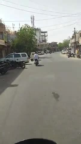 बाड़मेर: लोकडाउन के पहले दिन का नजारा बाड़मेर#कोरोना_वायरस #kawas ﻿@#कोरोना_वायरस #बाड़मेर जिला मुख्यालय पर कोई नहीं
