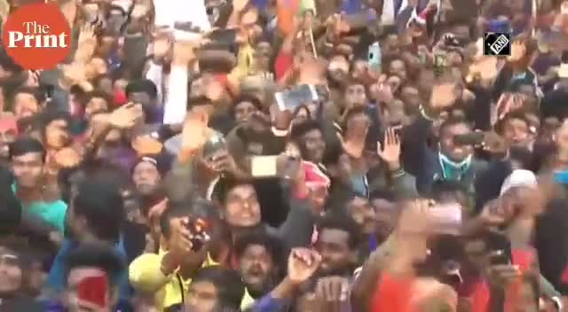 छत्तीसगढ़ : #covd19 के गाइड लाइन
 आम पब्लिक के लिए कुछ और नियम और नेताओं के लिए कुछ और नियम