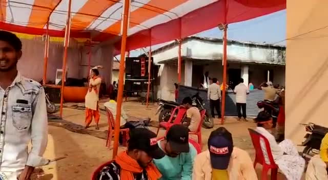 आज विष्णुगढ़ प्रखंड नेरकी पंचायत में शिव प्राणप्रतिष्ठा में शामिल हुए मांडू विधानसभा के भावी विधायक #तिवारी_महतो और साथ म