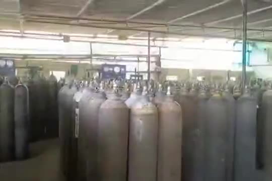 बिहार स्वास्थ्य व्यवस्था की पोल खोलती विडियो ! डॉक्टर की लापरवाही से जा रही जानें ! #covid19back