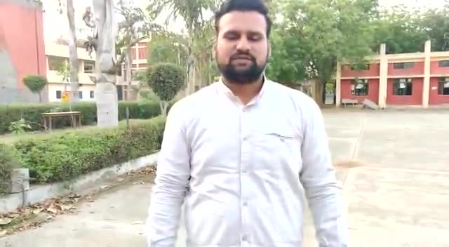 #अनिलविज जी मीडिया में सुर्खियां बटोरने से कुछ नही होगा, प्रदेश में हालात बद से बदतर होते जा रहे हैं। #राजनीति #NSUI
