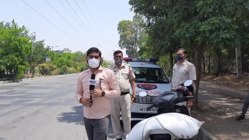 मानेसर में पुलिस की सख्ती, मास्क ना लगाने वालों का कट रहा चालान।
#gurugrampolice #covid19update #coronavirusupdates