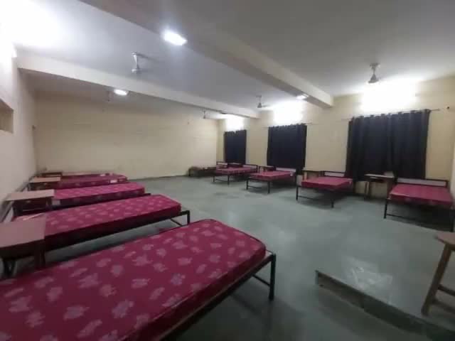 कोविड-19 महामारी को देखते हुए आर्मी ने तैयार किया 100 बेड का क्वॉरेंटाइन सेंटर
#बाड़मेर #covid -19