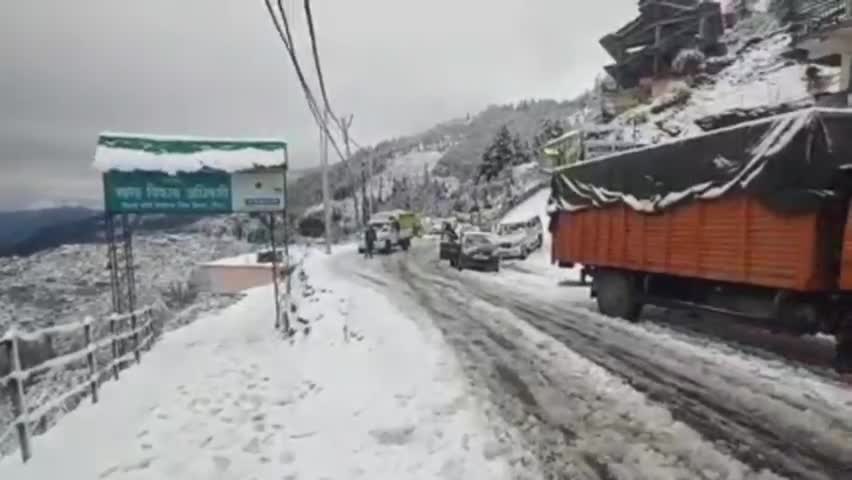 ऊपरी शिमला में बर्फबारी से जीवन प्रभावित,सेब की फसल को भी भारी नुकसान #shimla #snow #corona #virus#mask #bjp #congress
