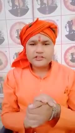 वीडियो अंत तक देखे, हिन्दुआर्मी का आवाहन 
अपने #मंदिरों पर बड़े लाउडस्पीकर लगाए #जेहादियों के माइक बंद करवाये । सुशीलतिवा