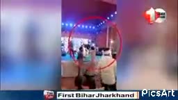 #Akshara #Singh के #कार्यक्रम में #थिरके #बाहुबली #Munna #Sukhla, #Bihar में #Night #Curfew की कर दी #‘ऐसी-तैसी’